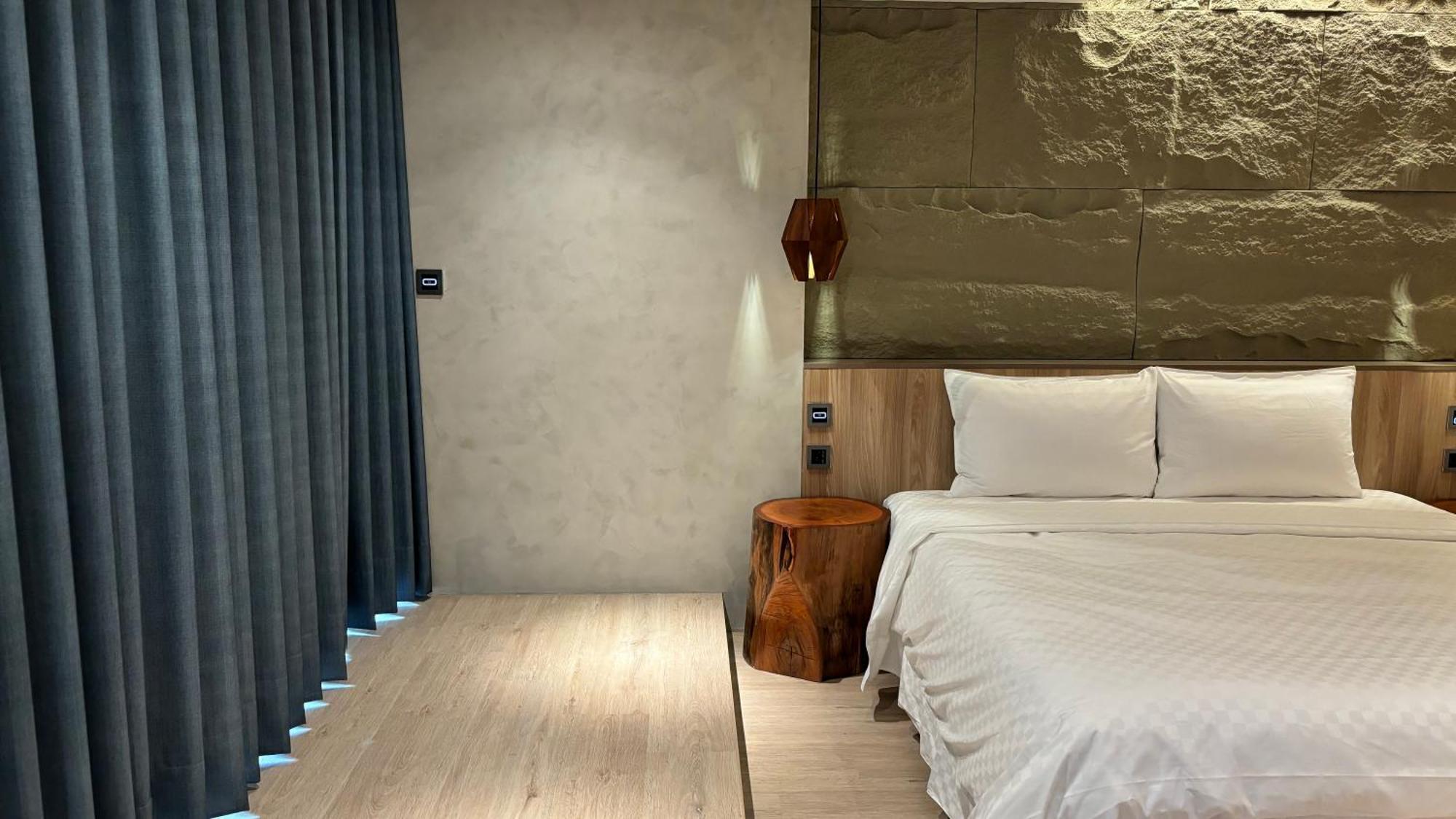 Hotel Initial-Tainan Esterno foto