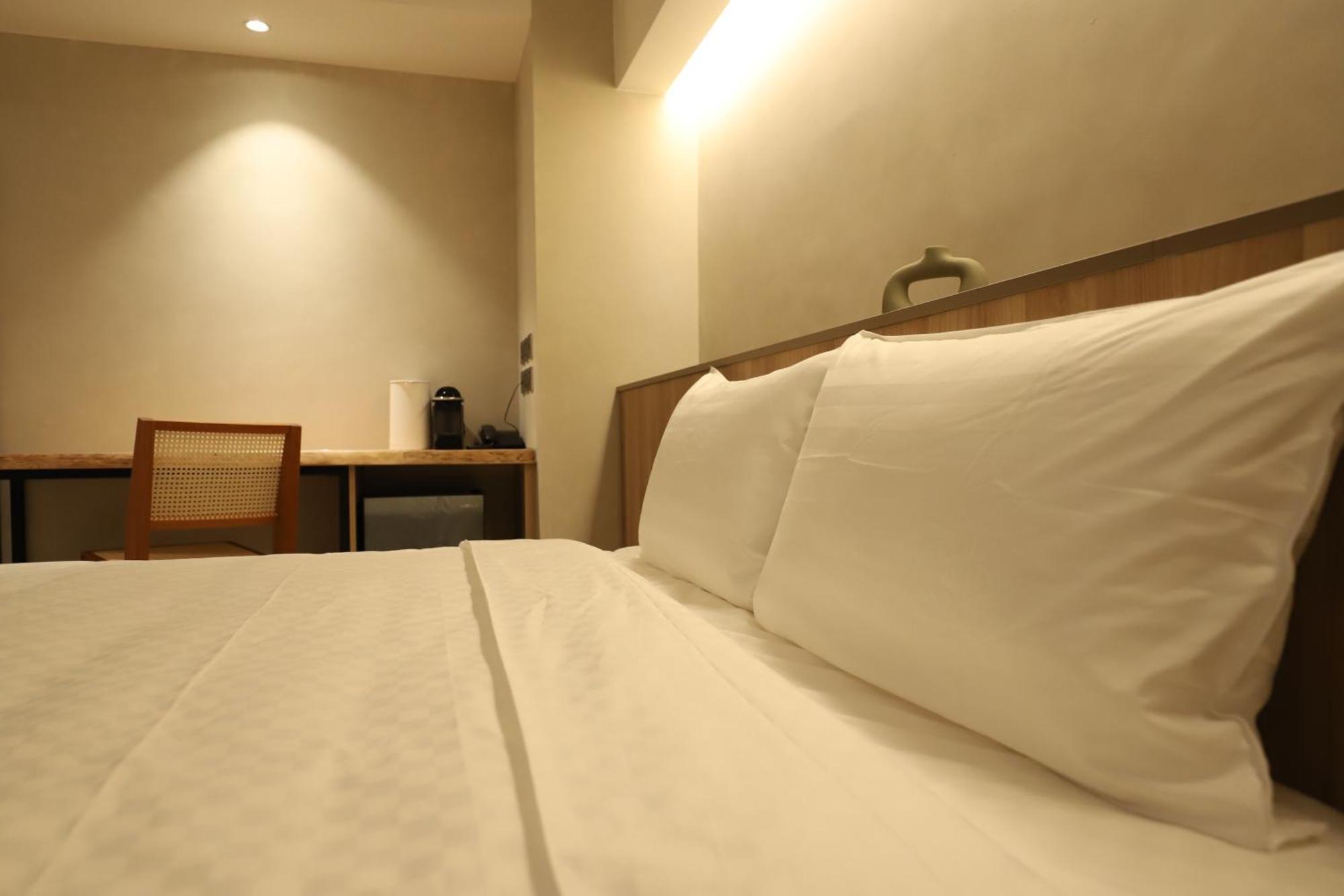 Hotel Initial-Tainan Esterno foto